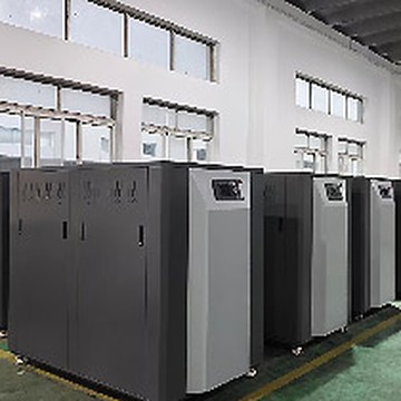 Jaké jsou podmínky pro instalaci plně předmíchaného horkovodního kotle